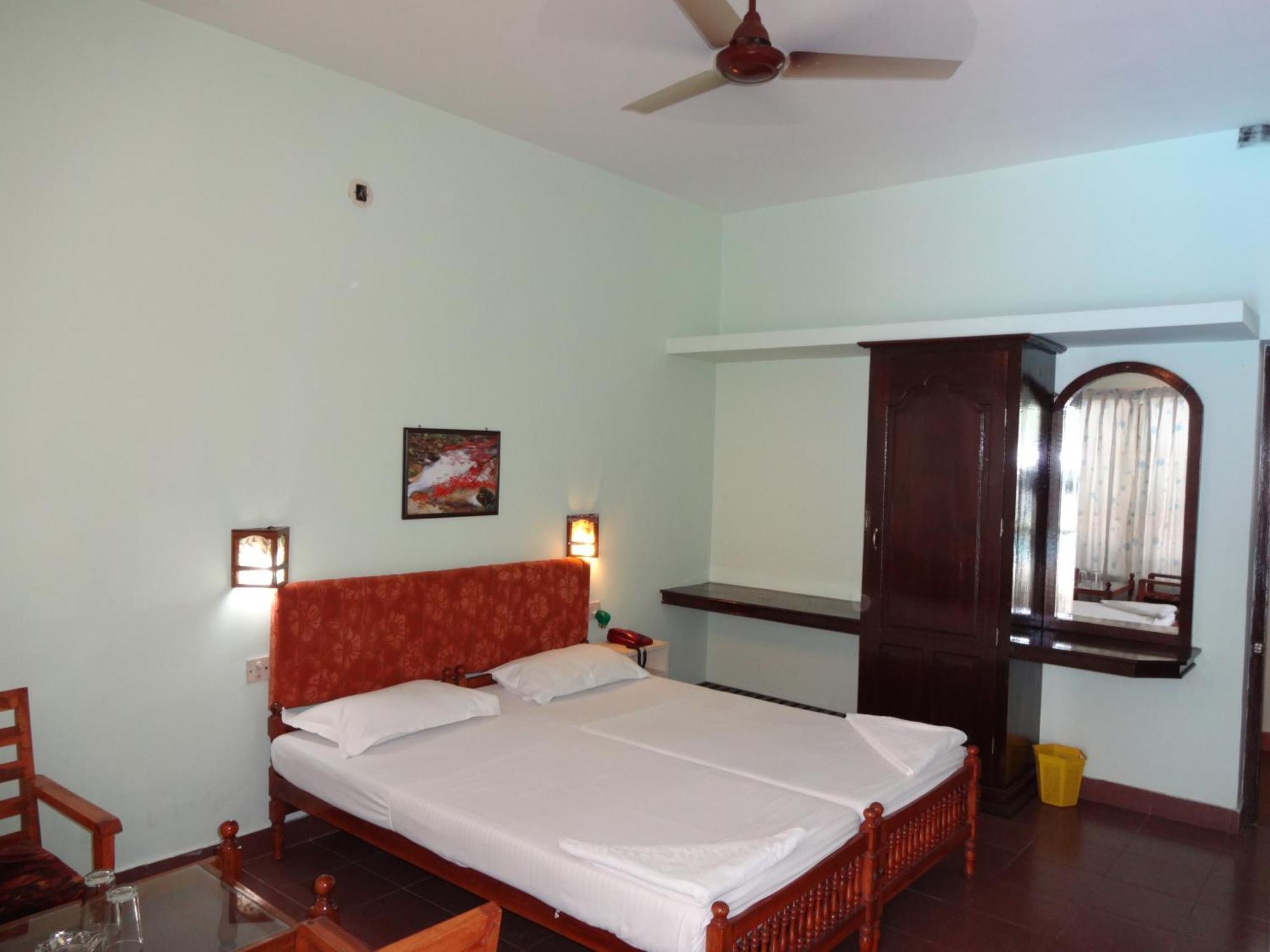Hotel Thushara Kovalam Exterior foto